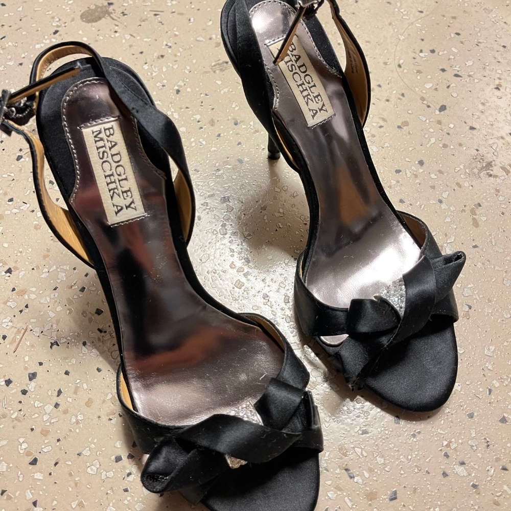 Badgley Mischka  Slingback Heels